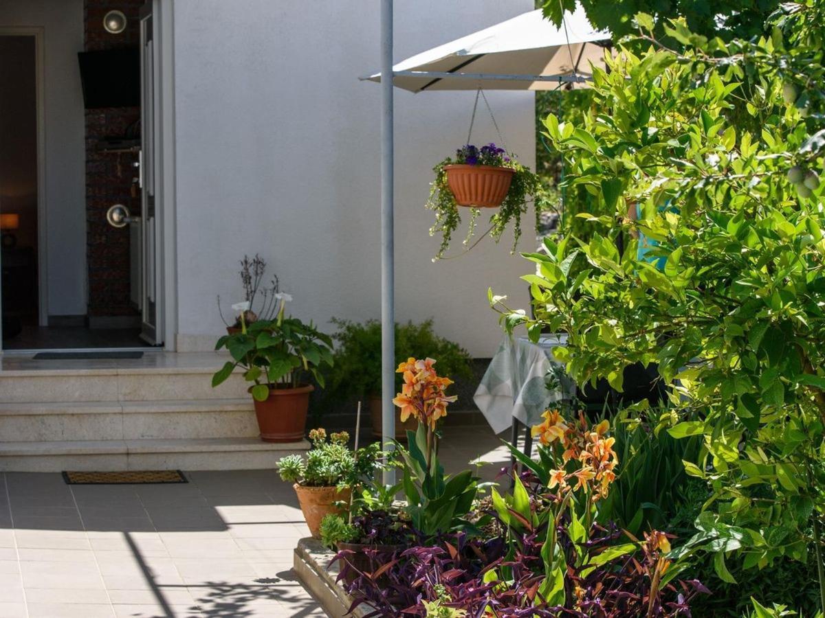 Apartments Beba - Peaceful Location Trogir Kültér fotó