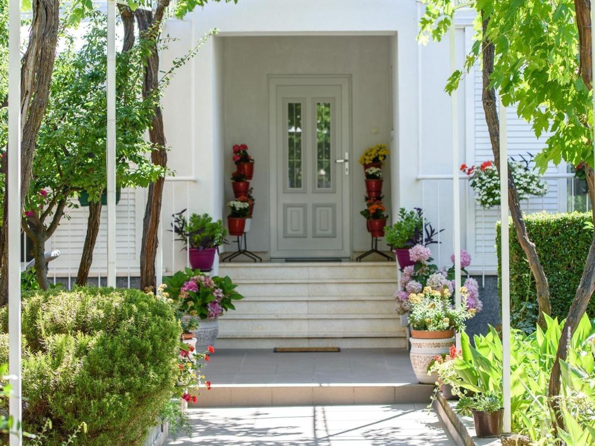 Apartments Beba - Peaceful Location Trogir Kültér fotó