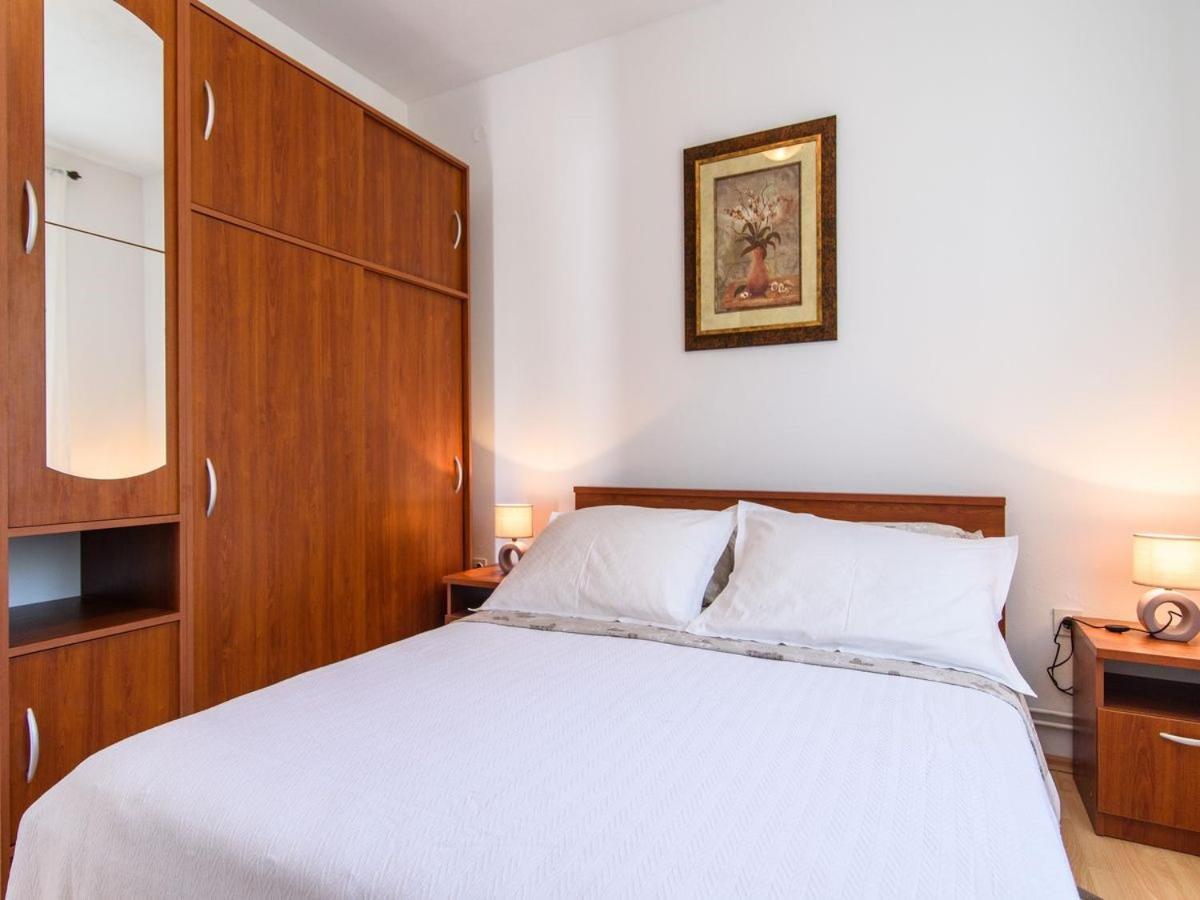 Apartments Beba - Peaceful Location Trogir Kültér fotó