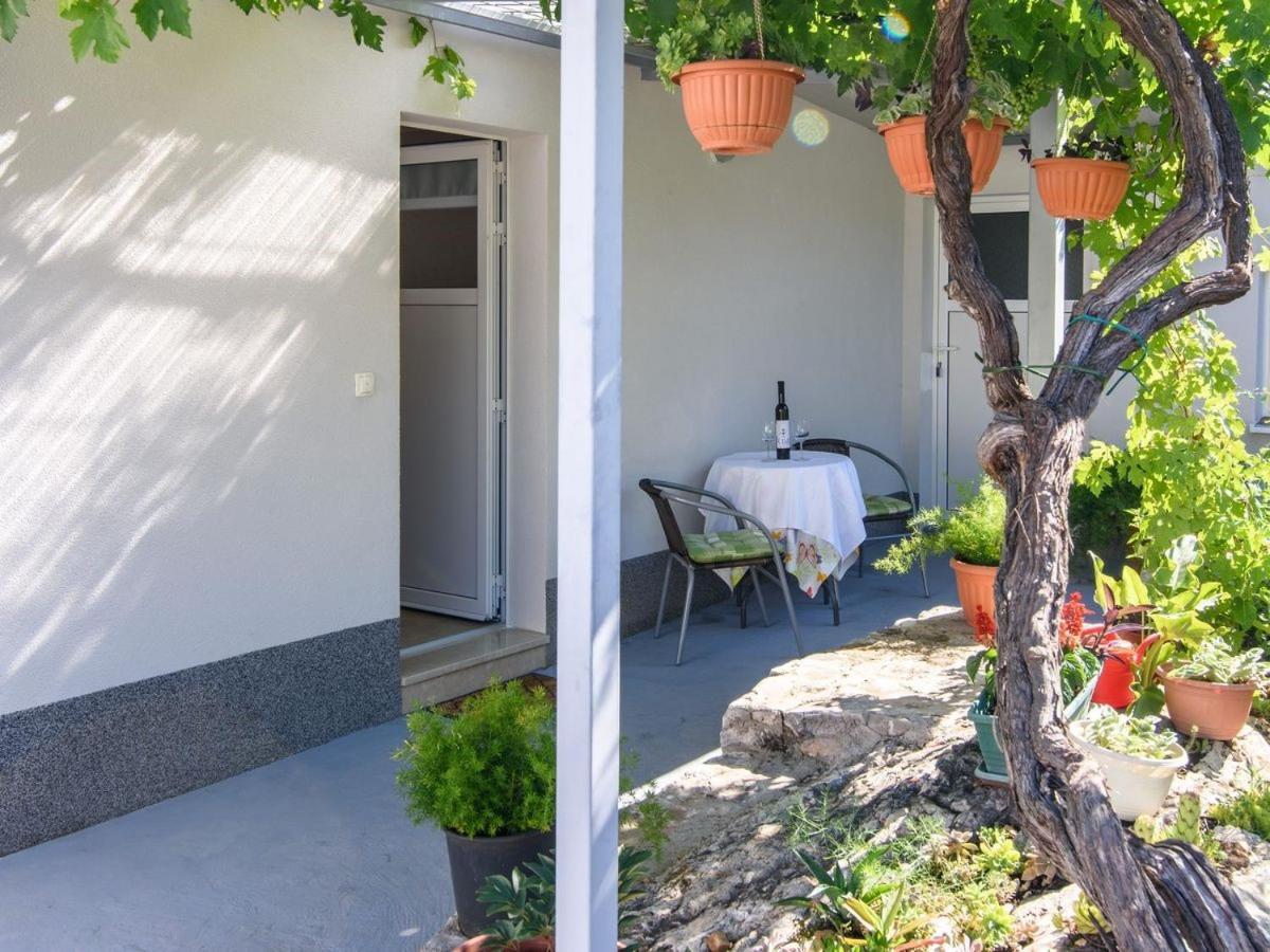 Apartments Beba - Peaceful Location Trogir Kültér fotó