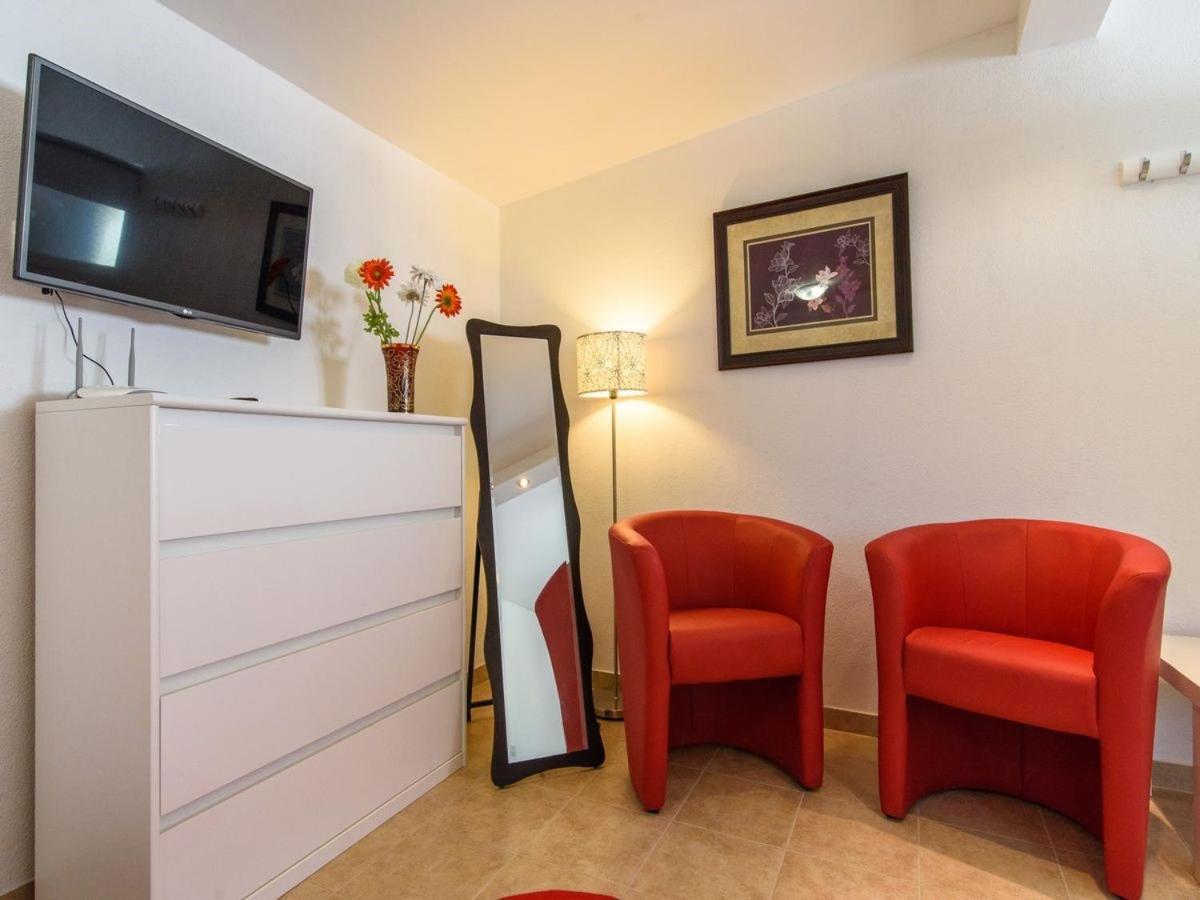 Apartments Beba - Peaceful Location Trogir Kültér fotó